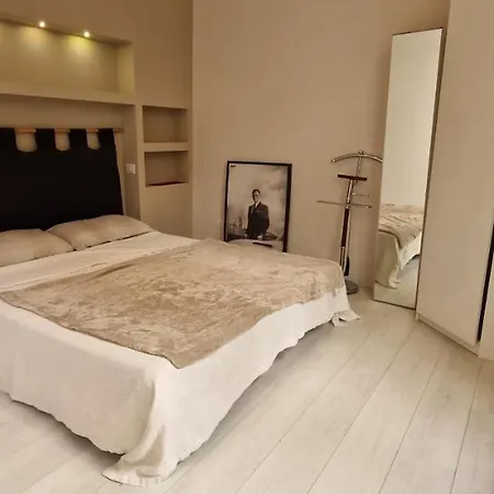 Savelli Apartment Old Town - Near Navona Place-2